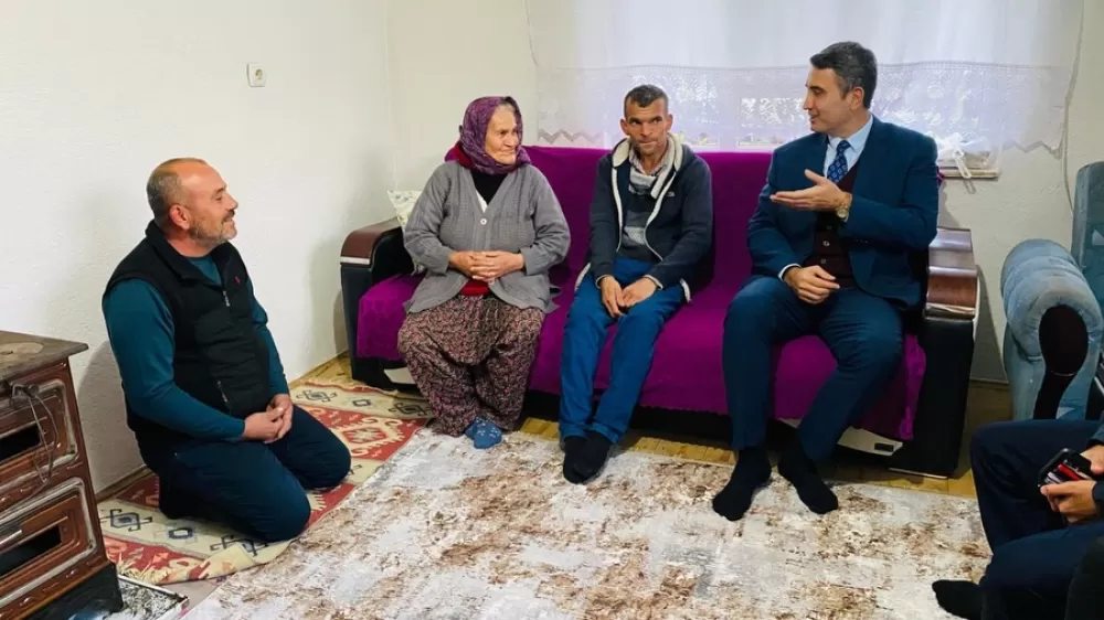 Kaymakam Kuruca aile ziyaretlerini sürdürüyor! Işık ailesiyle bir araya geldi