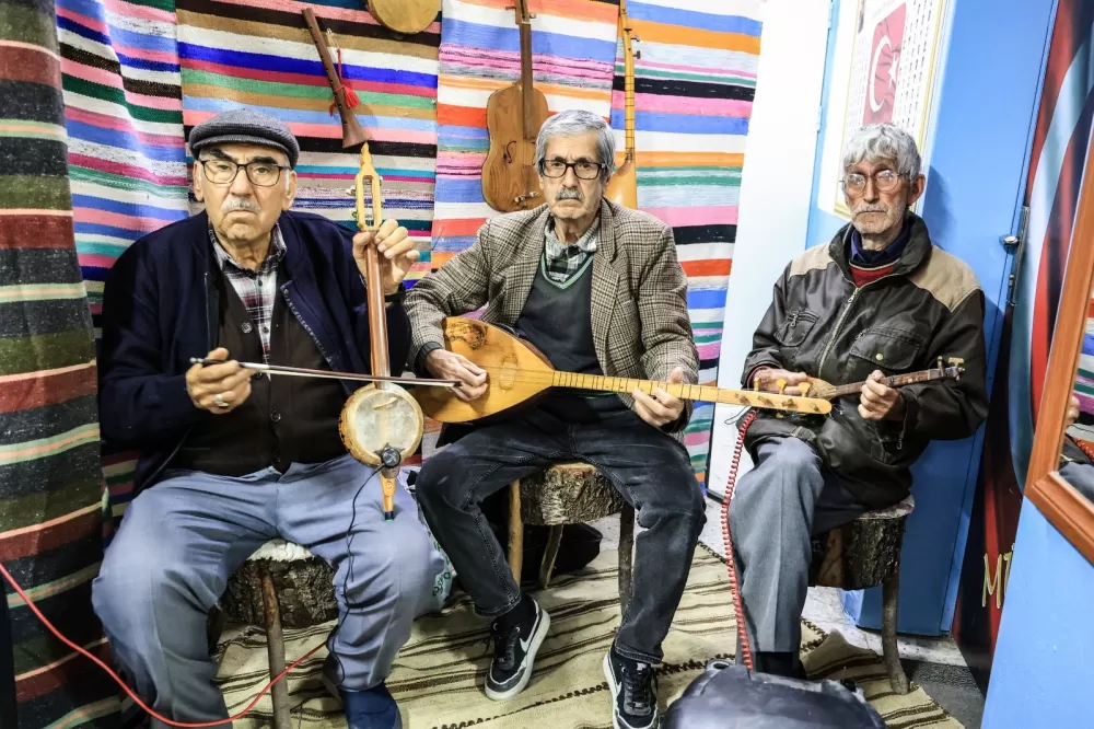 Çamelili minik öğrenciler Yöresel Kültür Şöleninde yöresel kültürlerini öğrendi