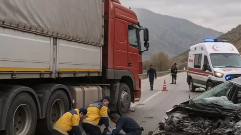 Ulukışla Pozantı yolunda tır ile otomobil çarpıştı 1 ölü 2 ağır yaralı 