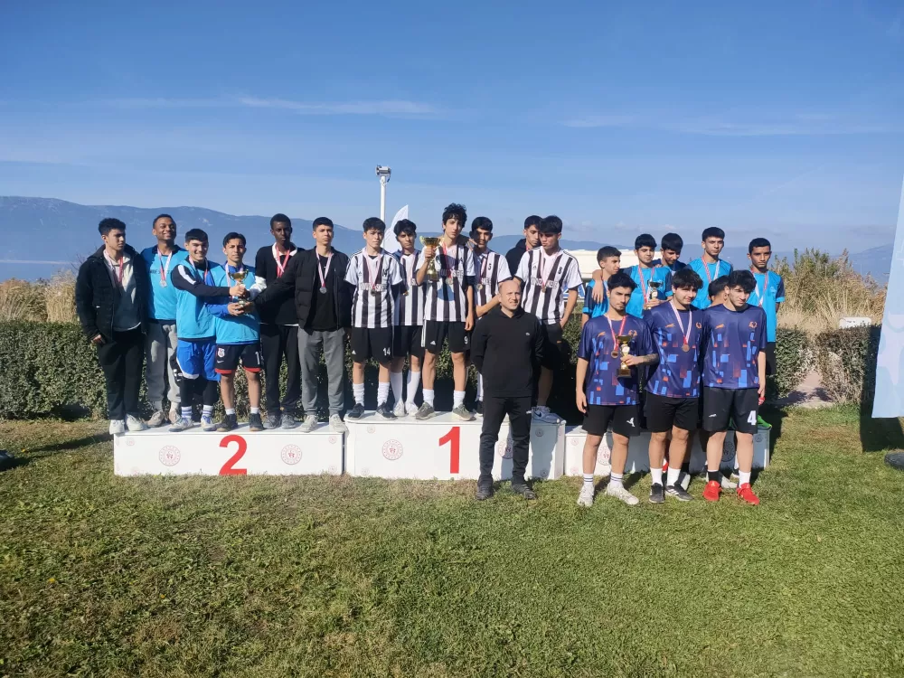 Bucaklı sporcular kros müsabakalarında il dereceleri elde etti