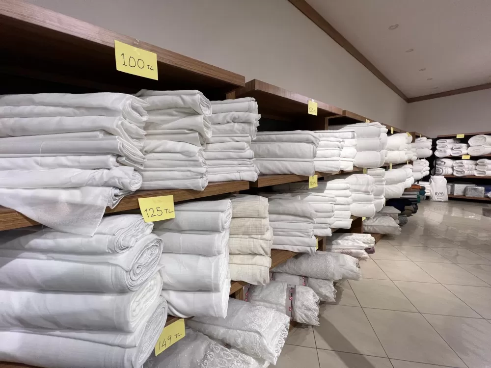 Evva Concept'te balon patlatan kazanıyor Akıl almaz indirimleri kaçırmayın