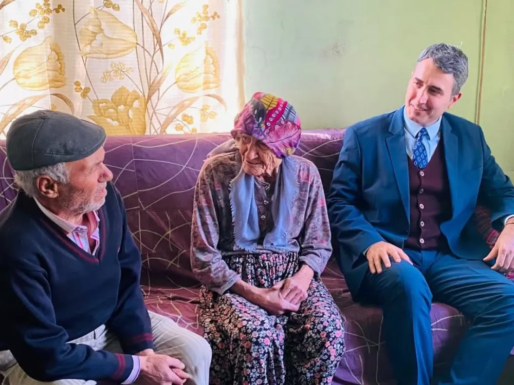 Halkın Kaymakamı Can Kazım Kuruca, gönül ziyaretlerini sürdürüyor