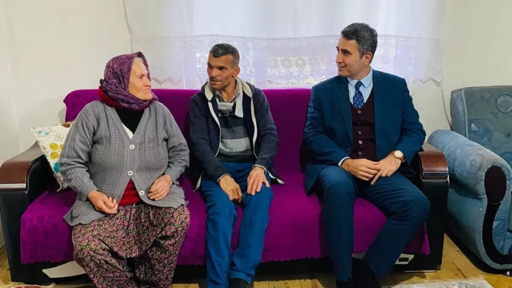 Kaymakam Kuruca aile ziyaretlerini sürdürüyor! Işık ailesiyle bir araya geldi