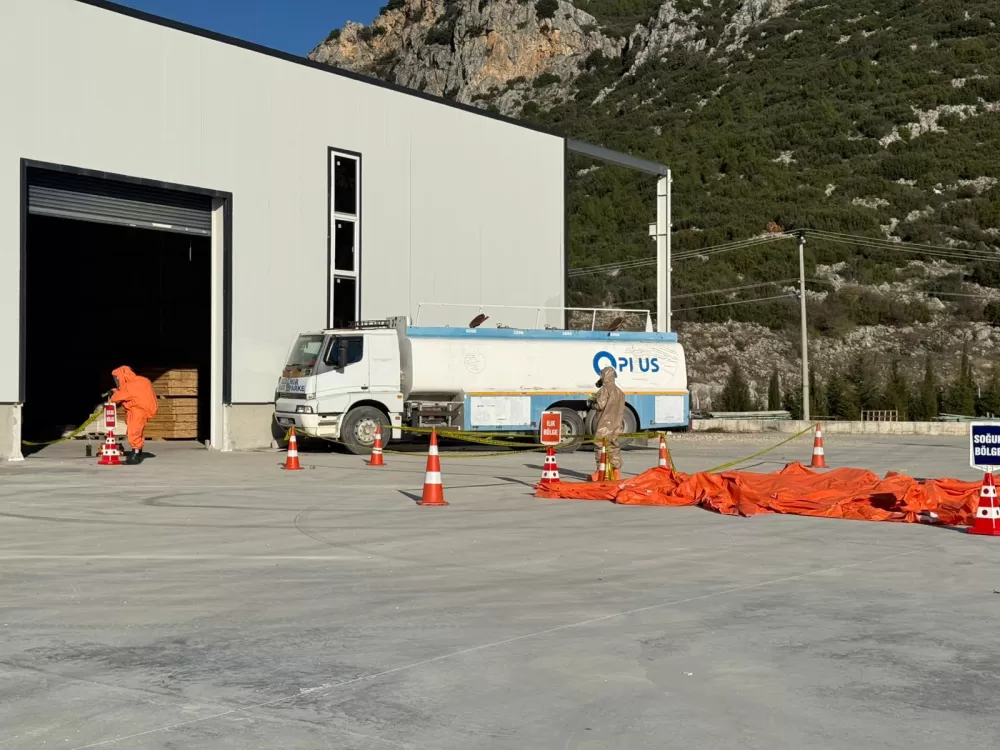 Bucak OSB'de Büyük Tatbikat Yangın ve KBRN Riskine Karşı Kurumlar Tek Yumruk