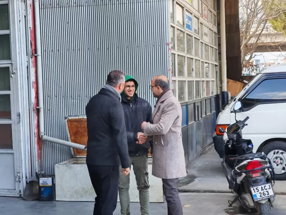 AK Parti Bucak sanayi esnafıyla buluştu 'Bizim vizyonumuzda üretim var'