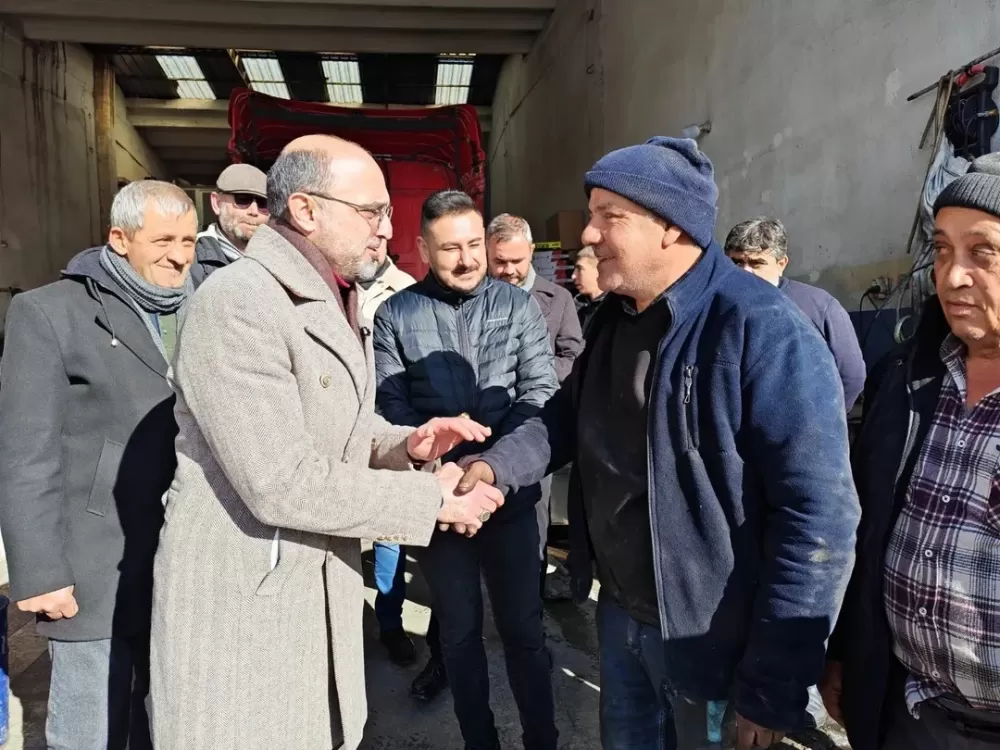 AK Parti Bucak sanayi esnafıyla buluştu 'Bizim vizyonumuzda üretim var'