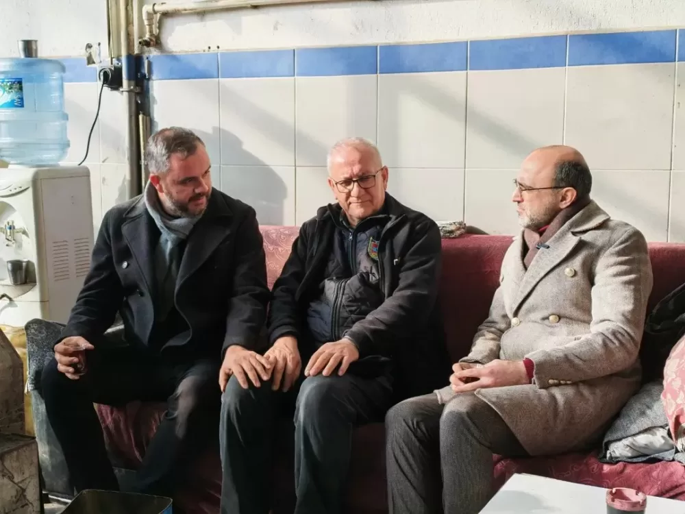 AK Parti Bucak sanayi esnafıyla buluştu 'Bizim vizyonumuzda üretim var'