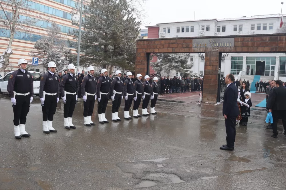 'Efendi değil, hizmetkar' Vali Taşolar Iğdır’da mesaiye başladı