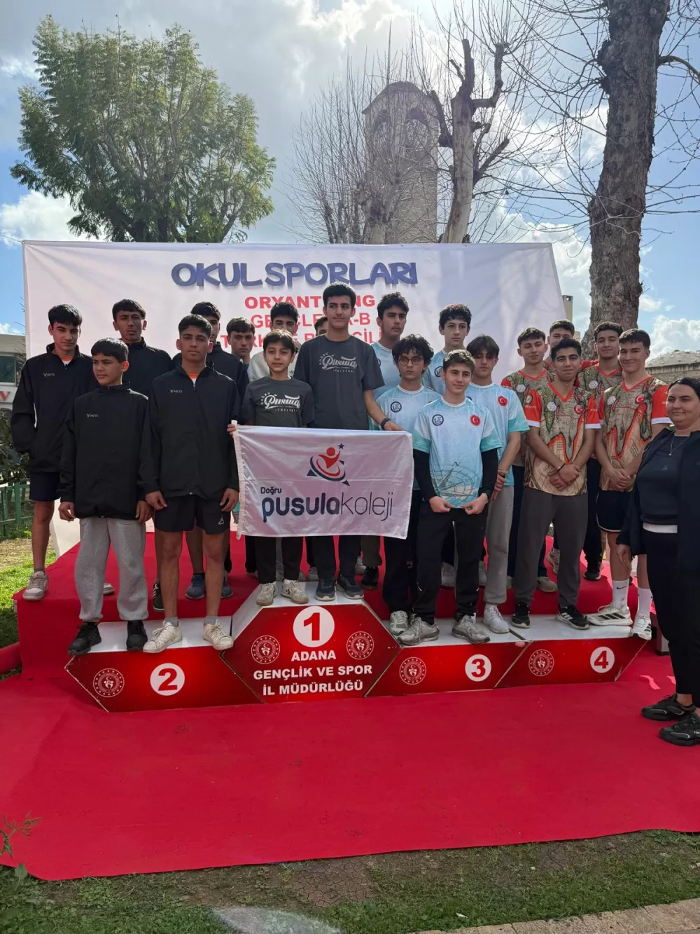 Adana'da nefes kesen final Bucak Adem Tolunay Fen Lisesi Türkiye dördüncüsü