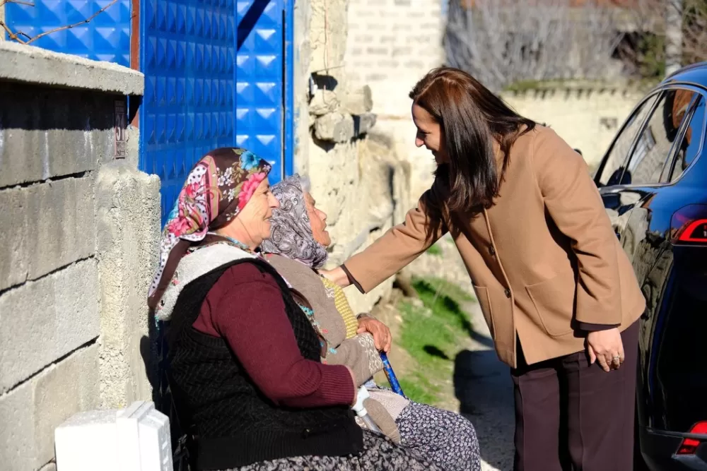 Vali Bilgihan’dan Kışla Mahallesi’nde hane ziyareti Vatandaşın taleplerini dinledi