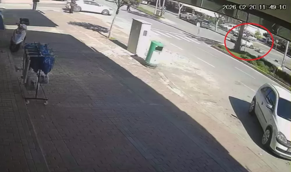 Otomobil ile motosiklet çarpıştı 1 yaralı