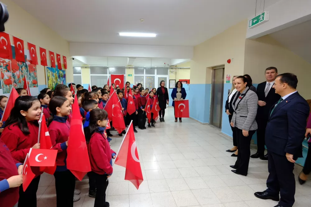 TOKİ Yahya Kemal Beyatlı İlkokulu teknoloji yönünde de bir adım önde!