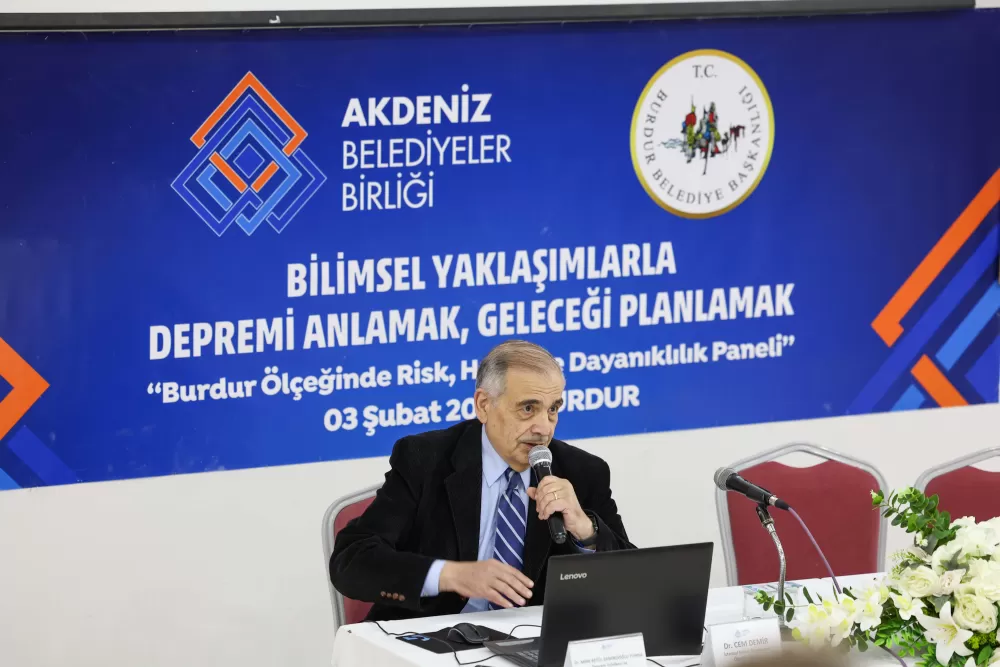 Akdeniz Belediyeler Birliği'nden Burdur'da deprem mesaisi