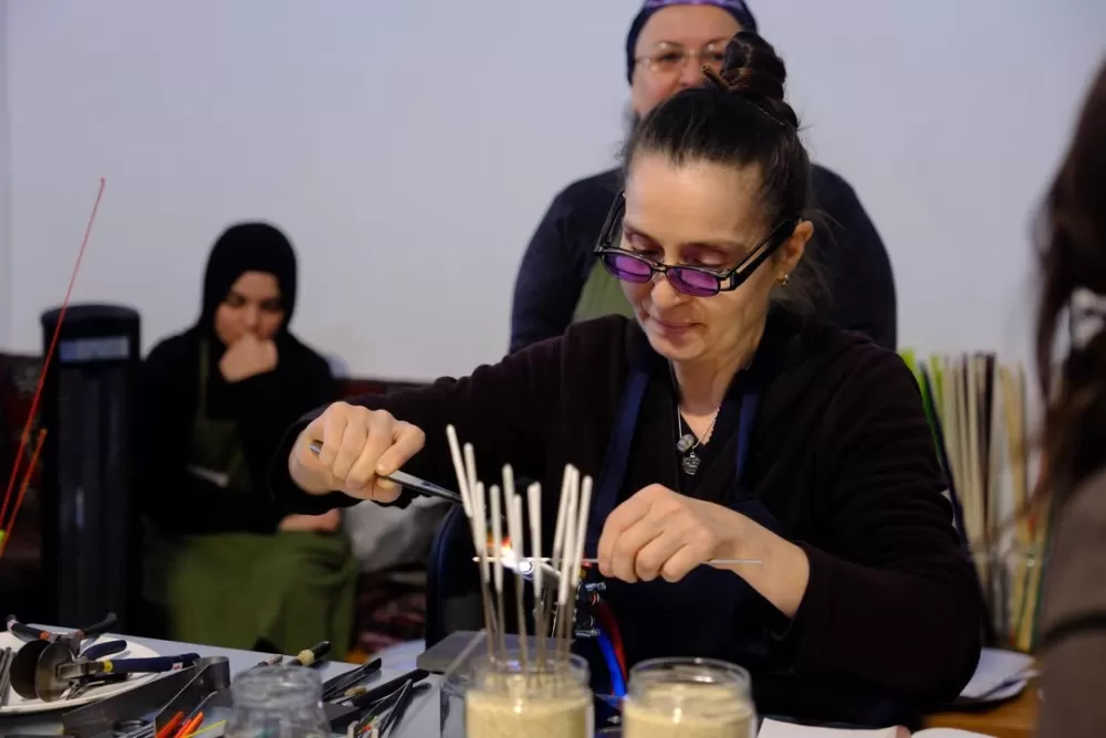 Burdur’da cam sanatı kadın istihdamıyla buluşuyor