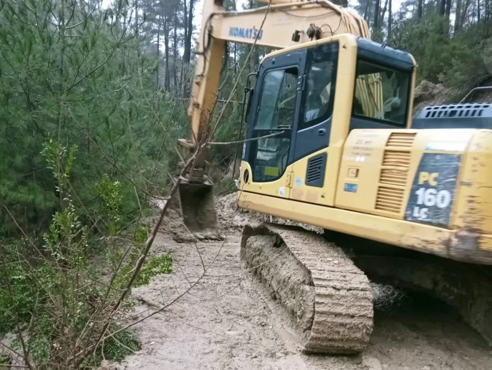 Bucak’ta sel hasara neden oldu Kaymakam Kuruca sahada