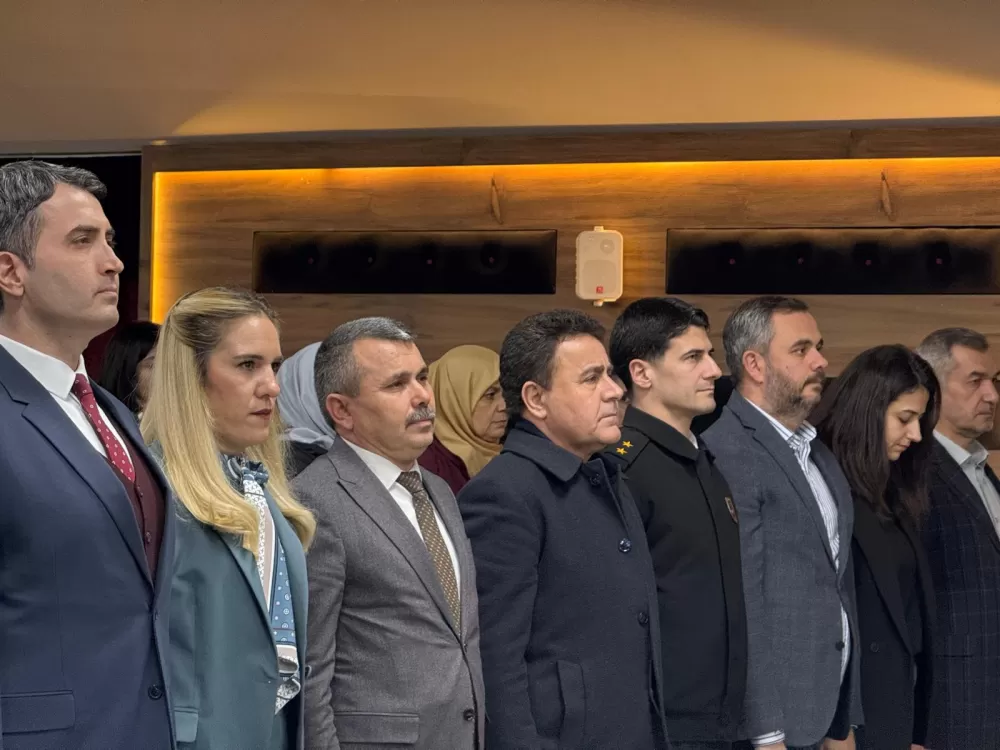 Bucak'ta “Dijital Aile” semineri yoğun katılımla gerçekleştirildi