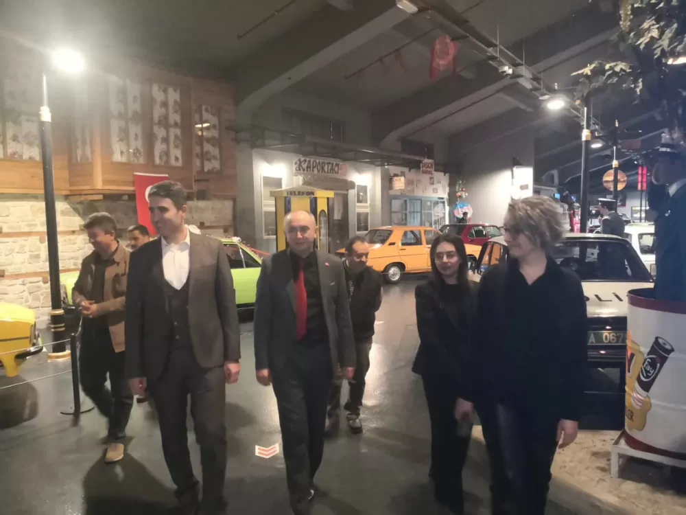 Bucak’a modern kütüphane için Antalya modeli Heyet Dokumapark’ı inceledi