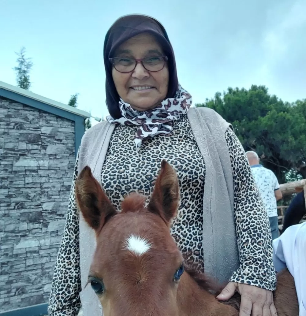 Antalya'da Ramazan'ın ilk günü  teravih namazına giderken çarpılan Kadın hayatını kaybetti