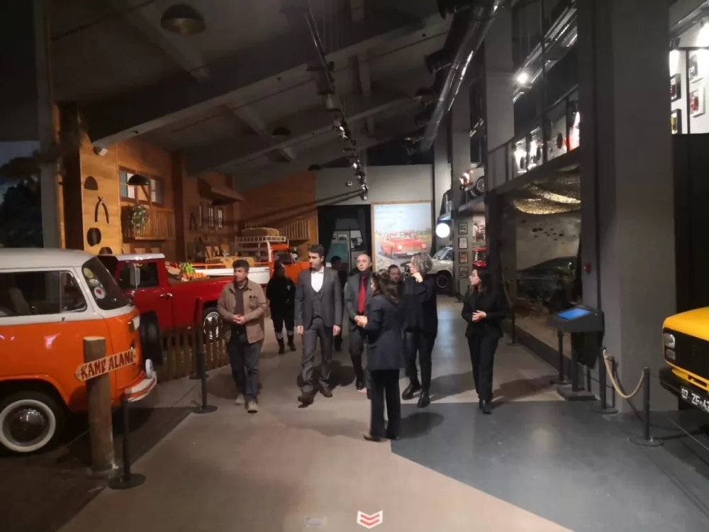 Bucak’a modern kütüphane için Antalya modeli Heyet Dokumapark’ı inceledi