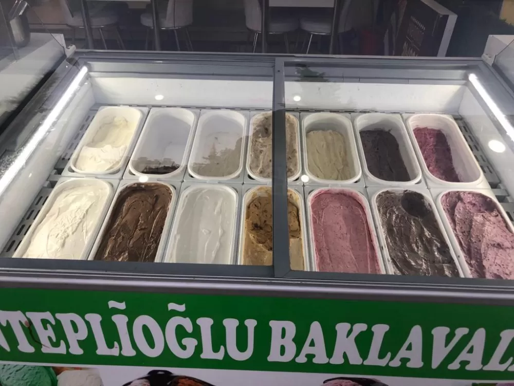 Anteplioğlu'ndan Ramazan'a özel 'Dondurma' jesti! Tatlı alana yarı fiyatına