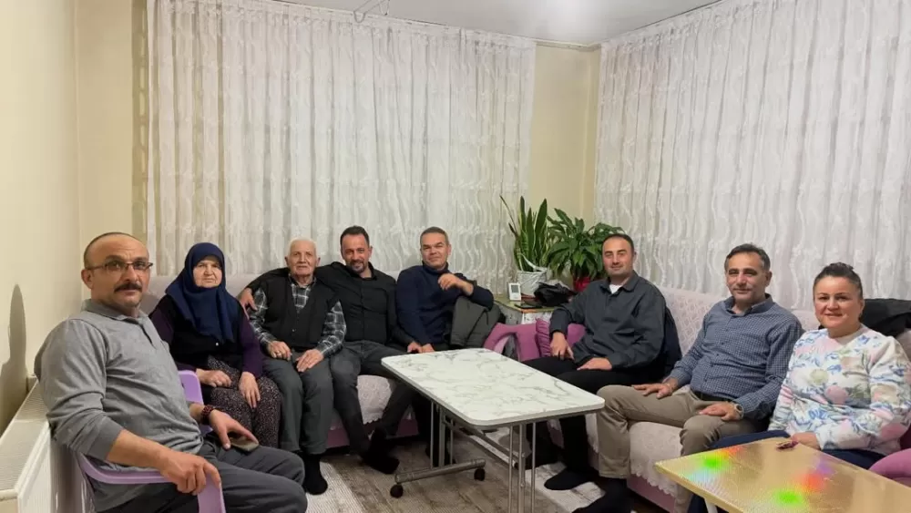 Başkan Sağar Çamlıca Mahallesi’nde iftar sofrasına konuk oldu