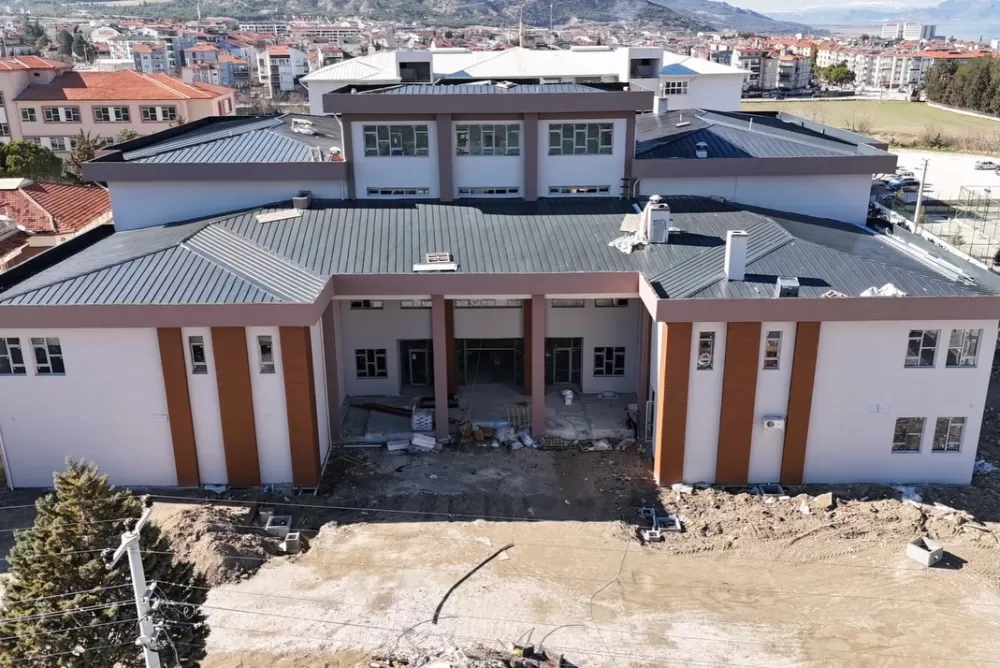 Burdur’da eğitim yatırımlarına valilik markajı İnşaatlar yerinde incelendi