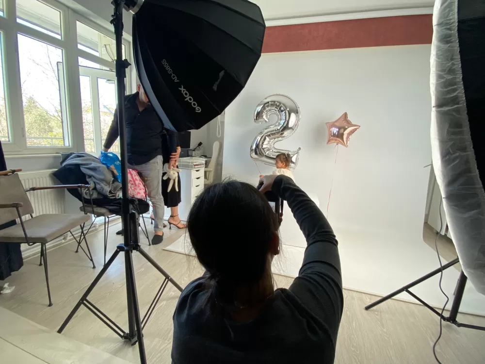 İkizlerinin kareleriyle başladı, Serik'in tek doğum fotoğrafçısı oldu