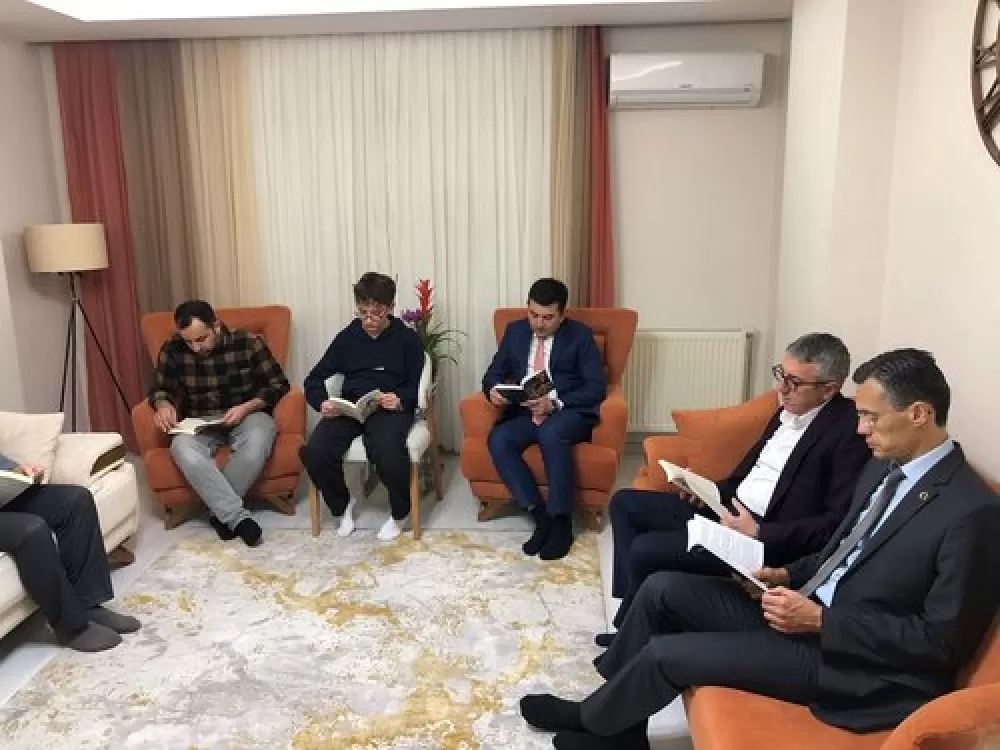 Gölhisar'da Kaymakam Çiftçi ile Veli Ziyareti ve Kitap Okuma Etkinliği