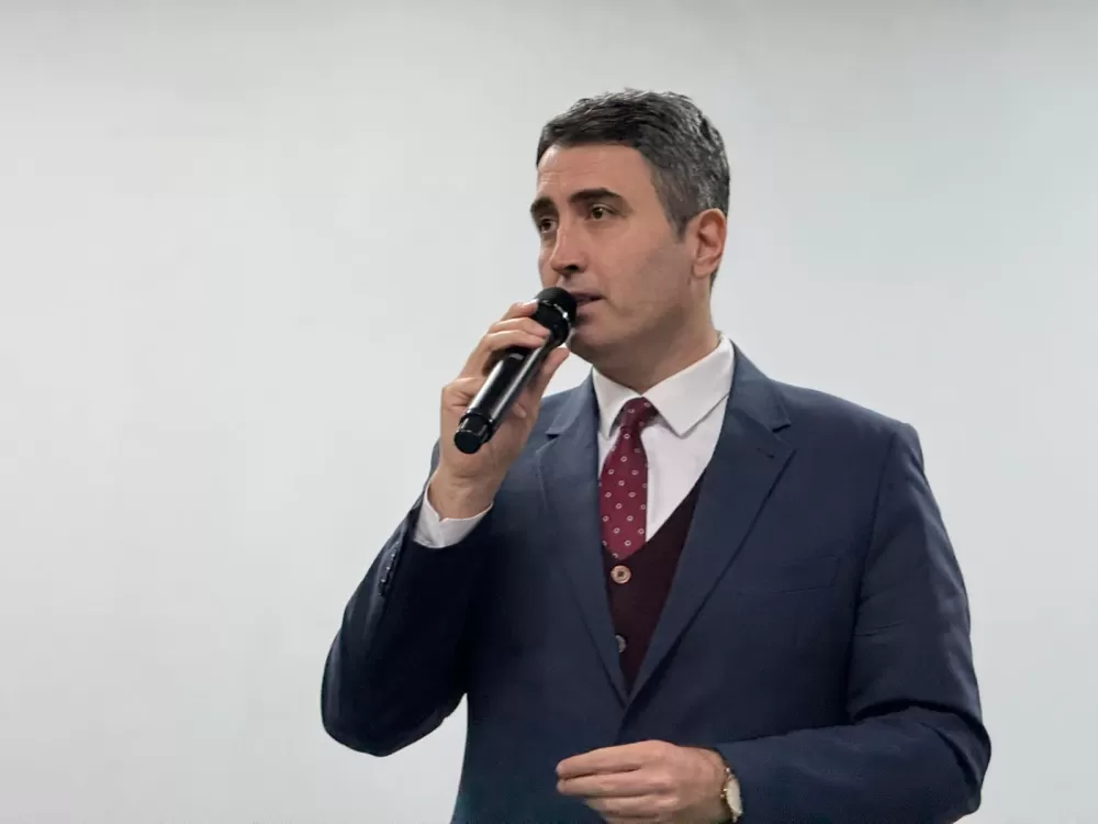 Bucak'ta “Dijital Aile” semineri yoğun katılımla gerçekleştirildi