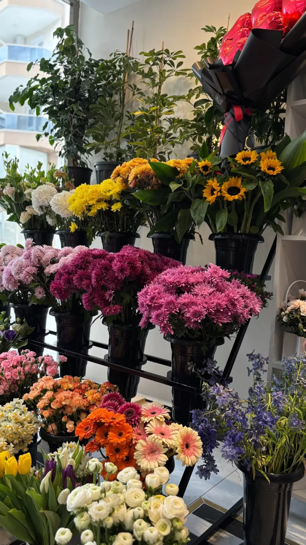 Bucak’ta aşkın yeni adresi Lotus Flower kapılarını açtı 14 Şubat'a anlam katın