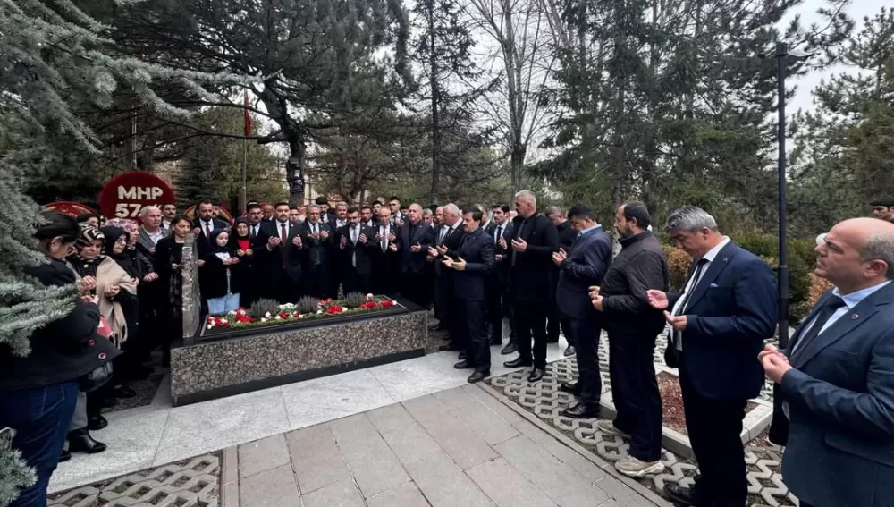 MHP Burdur Teşkilatı’ndan Ankara çıkarması Başbuğ’un huzurunda 57. yıl vefası