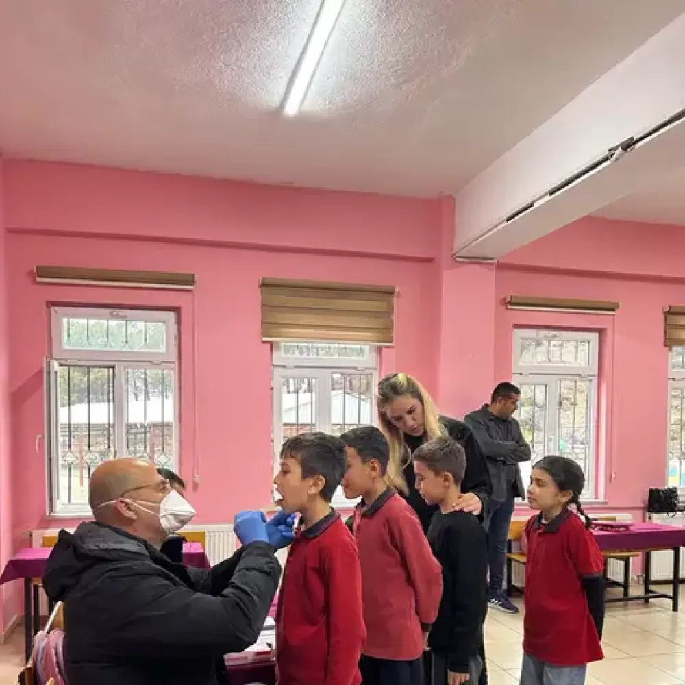 Bucak'ta 'Kucaklaşma Zamanı' Projesi Kapsamında Okul Ziyareti