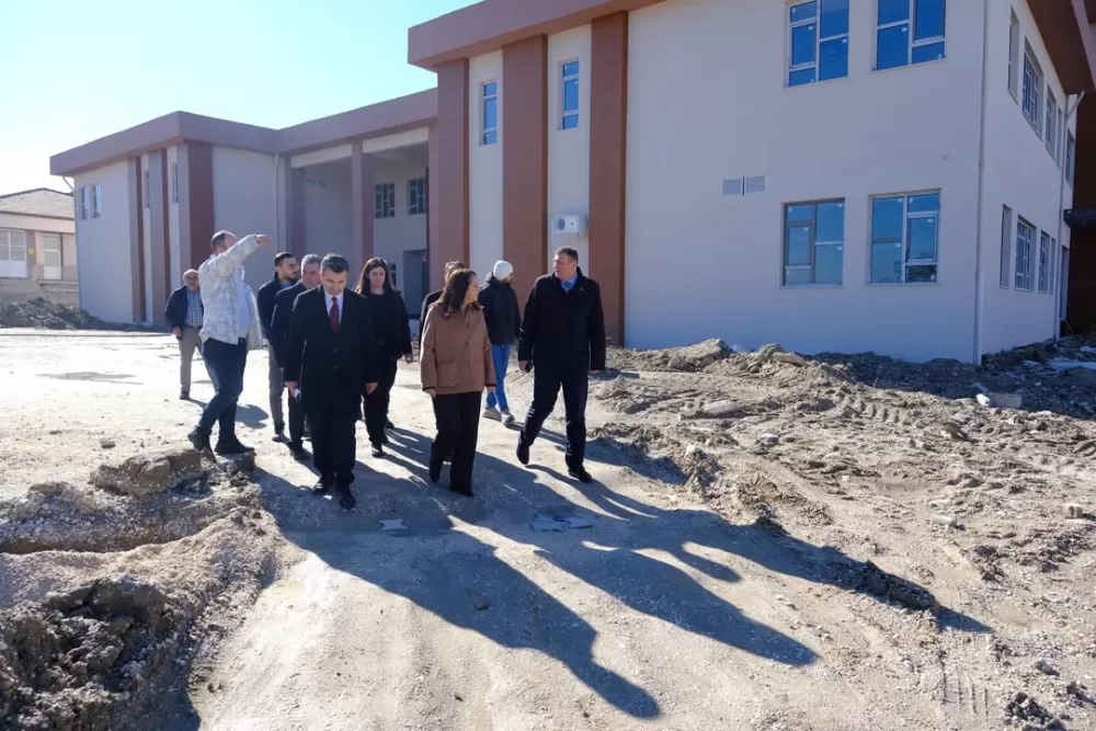 Burdur’da eğitim yatırımlarına valilik markajı İnşaatlar yerinde incelendi