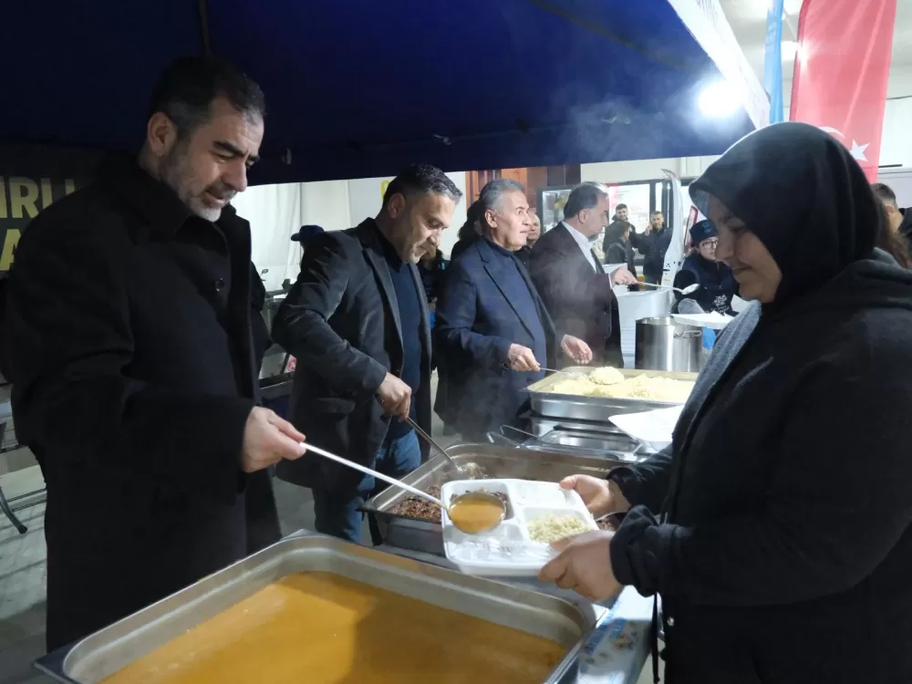  Bu Köydeki Evlerde Ramazan Ayında  yemek pişmiyor, Ama !