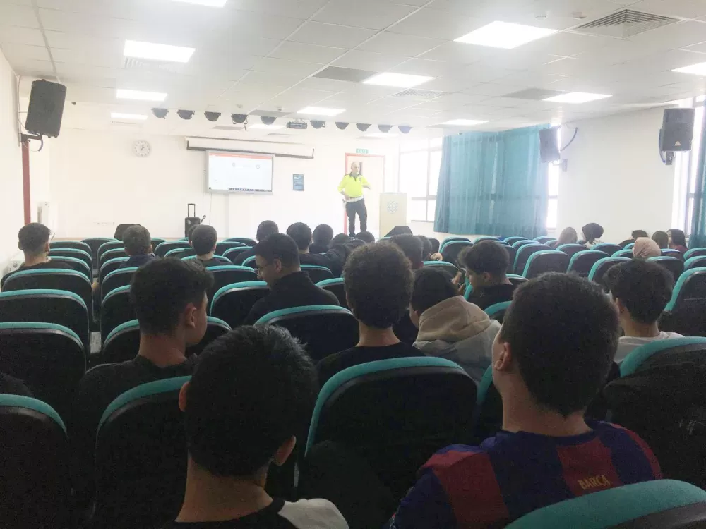 Burdur'da 400 öğrenciye 'Trafik Dedektifi' kimliği