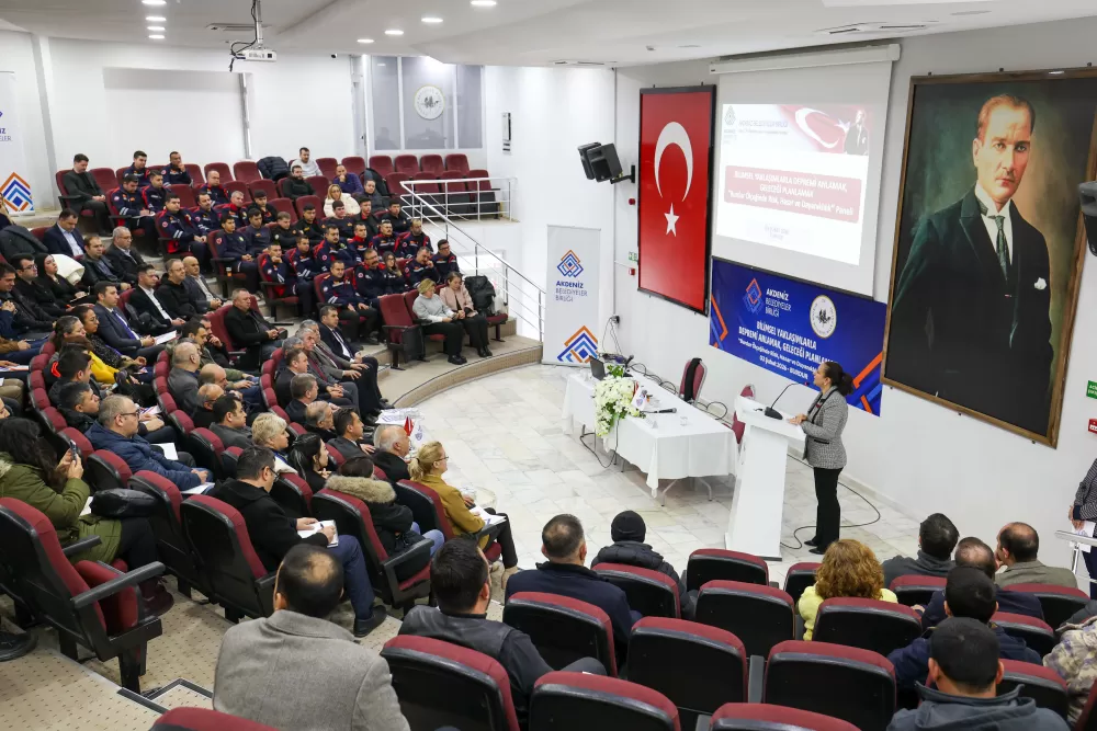 Akdeniz Belediyeler Birliği'nden Burdur'da deprem mesaisi