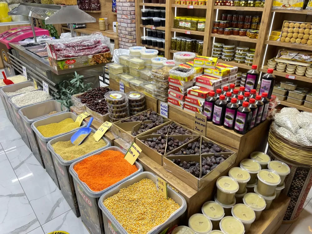 Peynirci Mustafa Ramazan sofralarına hazır! Geleneksel tatlar, cep yakmayan fiyatlar