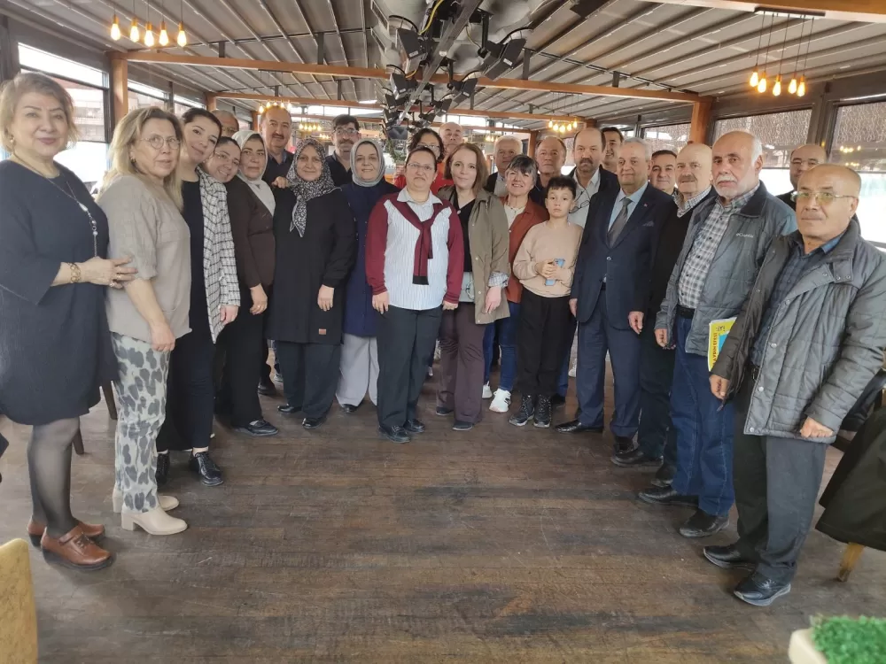 12 yıl sonra aynı sofrada buluştular