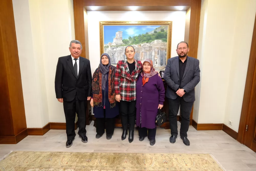 Burdur Valisi Tülay Baydar Bilgihan Şehit ailelerini kabul etti