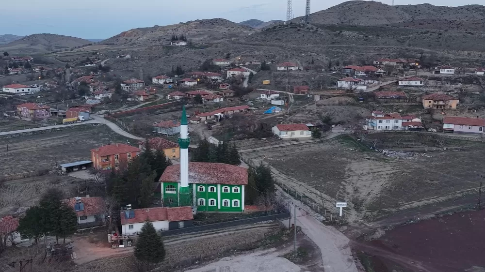  Bu Köydeki Evlerde Ramazan Ayında  yemek pişmiyor, Ama !