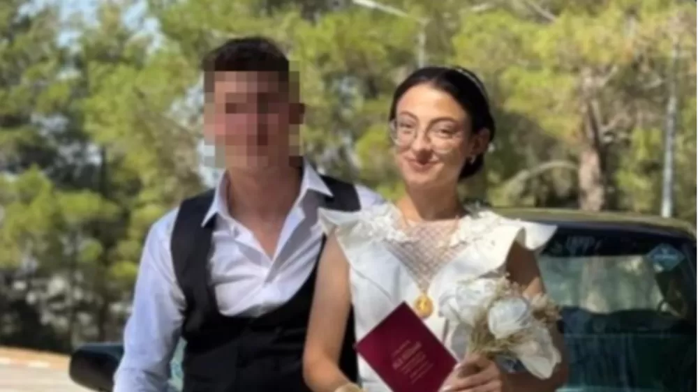 Burdur'da gecenin acı olayı  6 ay öncesi evlenmişlerdi kazada Genç kadın hayatını kaybetti 