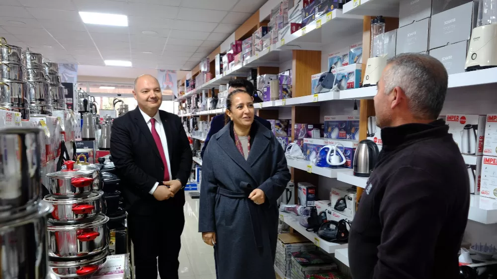 Burdur Valisi Tülay Baydar Bilgihan, Gölhisar'da Esnafla Buluştu
