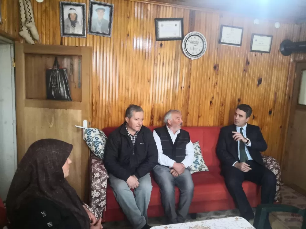 Kaymakam Kuruca’dan Muhtar Can’a iade-i ziyaret