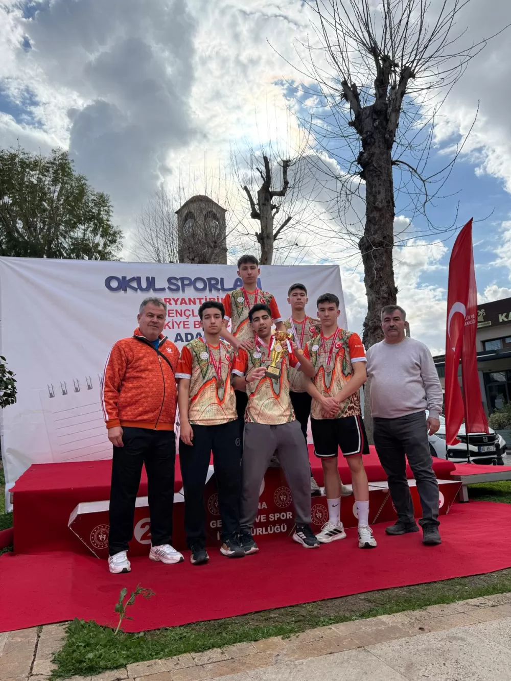 Adana'da nefes kesen final Bucak Adem Tolunay Fen Lisesi Türkiye dördüncüsü