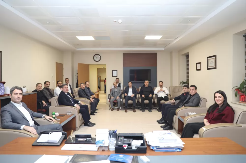 Bucak’ta protokol ve hastane yönetimi iftar sofrasında buluştu