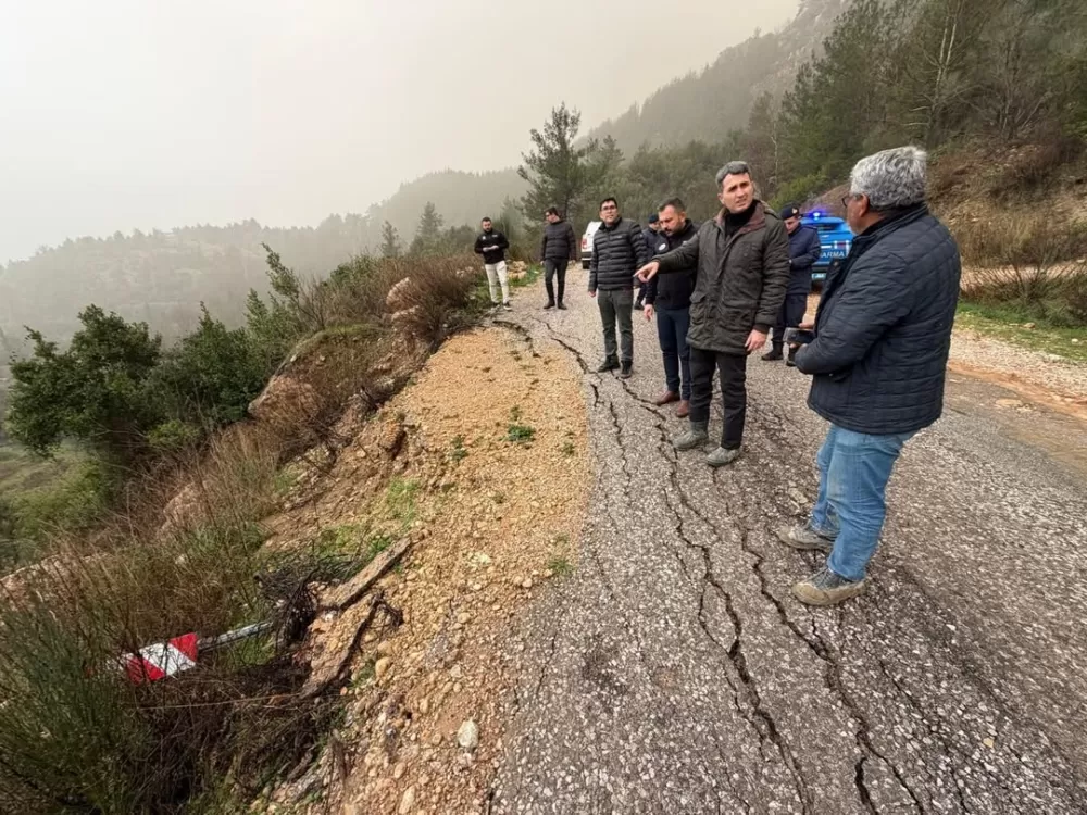 Bucak’ta sel hasara neden oldu Kaymakam Kuruca sahada