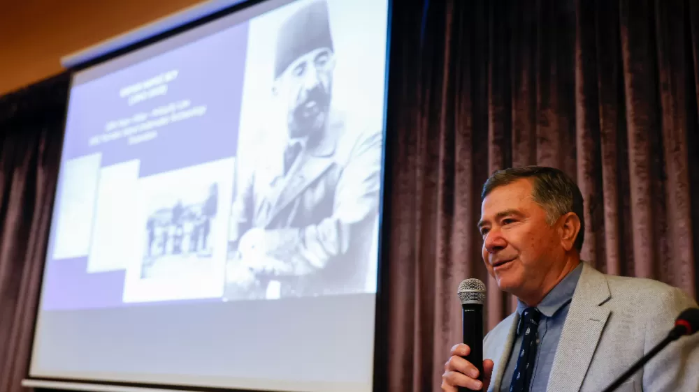 Her batık kendi dönemine ışık tutuyor