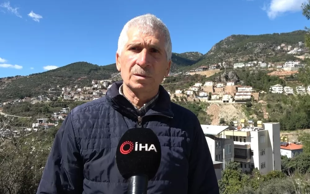 Antalya'da heyelan riski 3 bina tahliye edildi, sokak trafiğe kapatıldı