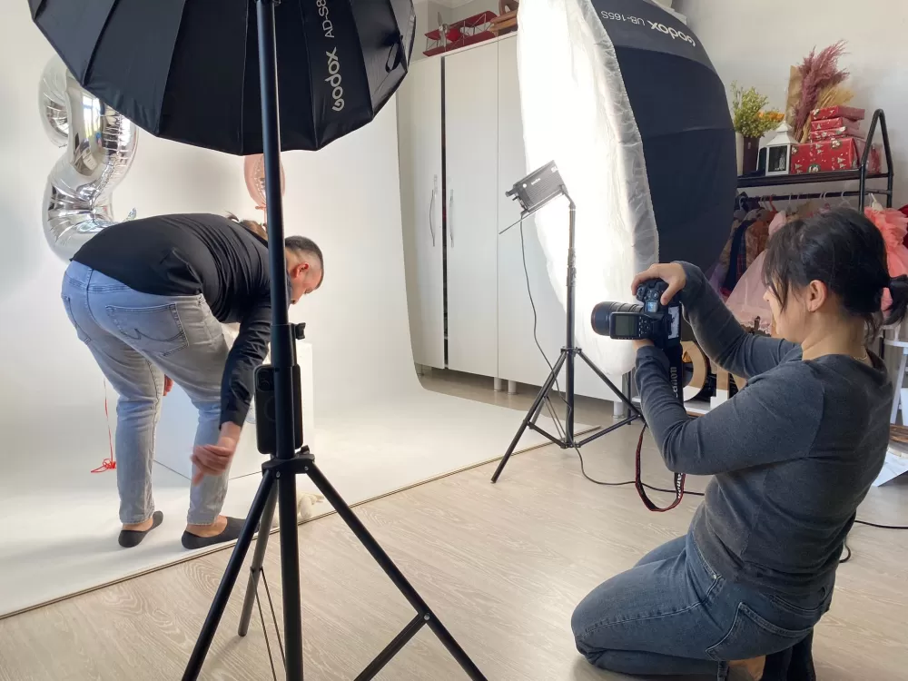 İkizlerinin kareleriyle başladı, Serik'in tek doğum fotoğrafçısı oldu