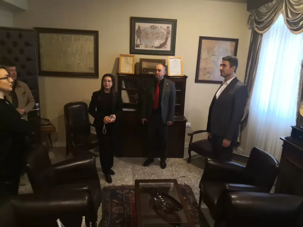 Bucak’a modern kütüphane için Antalya modeli Heyet Dokumapark’ı inceledi